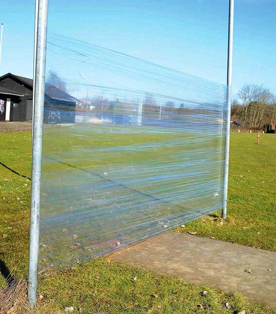 How-to-build-your-own-graffiti-film-wall Graffiti film wall