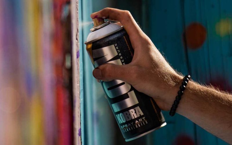 Graffiti colouring